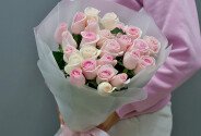 Buchet din 25 trandafiri roz pal 60-70 cm — foto 1