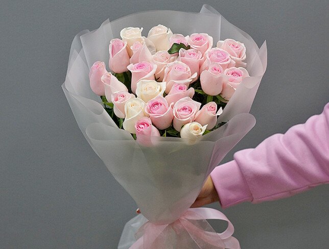 Buchet din 25 trandafiri roz pal 60-70 cm — foto 3