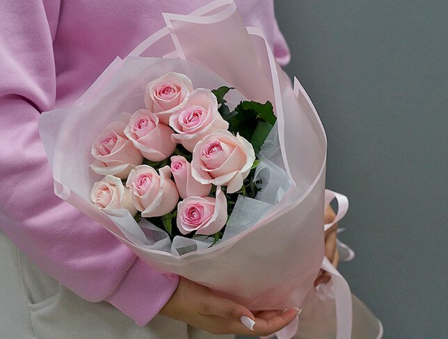 Buchet din 9 trandafiri roz pal 60-70 cm — foto 3