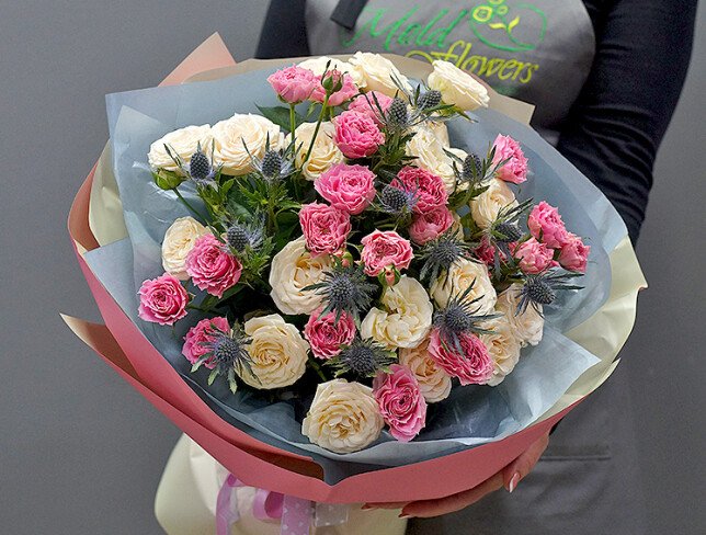 Bouquet of pink and cream spray roses "Tenderness and Elegance" photo