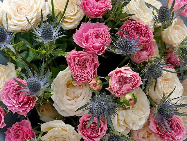 Bouquet of pink and cream spray roses "Tenderness and Elegance" photo