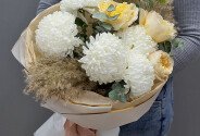 Buchet din crizanteme albe si trandafiri «Cream Expression» — foto 2