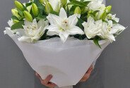 Buchet din crini albi «Coroana de Zapada» — foto 4
