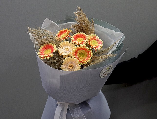 Buchet de gerbere „Vis de caramel” foto