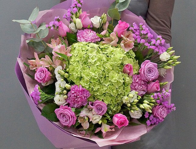Bouquet with green hydrangea, roses and alstroemeria photo