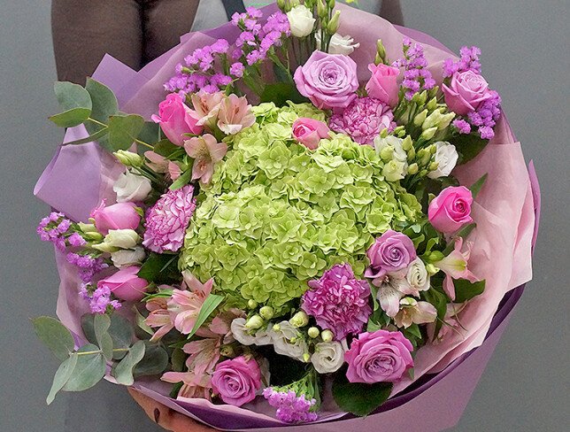 Bouquet with green hydrangea, roses and alstroemeria photo