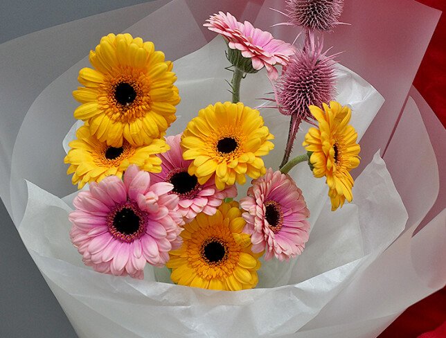 Gerbera bouquet "Rainbow Splash" photo