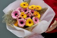 Bouquet of gerberas „Pink-Orange Harmony” — photo 4