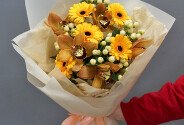 Bouquet of gerberas, orchids and hypericum — photo 1