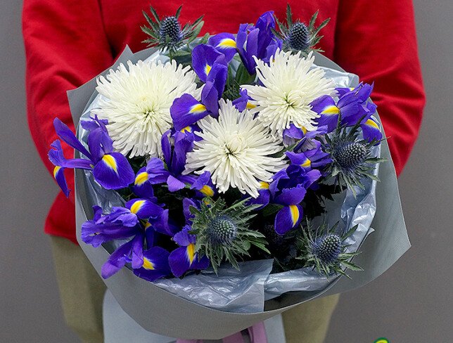 Bouquet of white chrysanthemums and irises photo