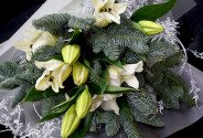 New Year bouquet with white lilies — photo 5