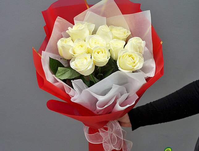 Bouquet of 11 white roses 60 cm photo