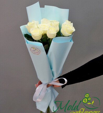 Buchet din 9 trandafiri albi 60-70 foto 394x433