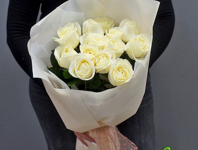 Buchet din 13 trandafiri albi 60-70cm foto