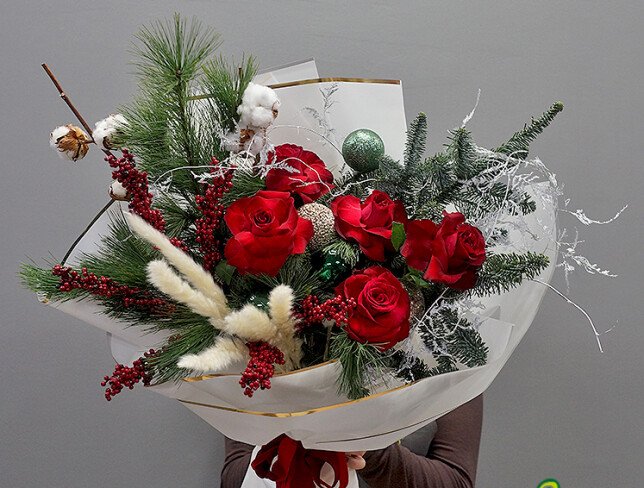 Buchet „Noblete de iarna” foto