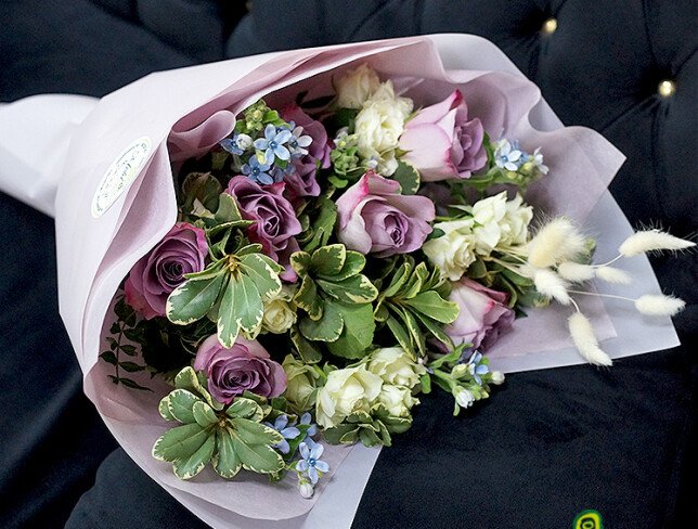 Bouquet of oxypetalum and purple roses “Memory Lane” — photo 5