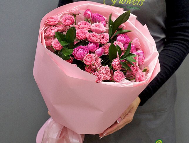 Букет из розовых кустовых роз «Pink Velvet» Фото