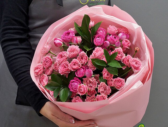 Букет из розовых кустовых роз «Pink Velvet» Фото