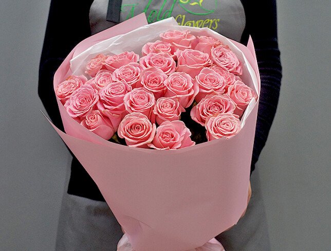 Bouquet of 25 roses “Sophia Loren” (50 cm)