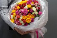 Buchet cu trandafiri de tufa multicolori — foto 2