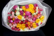 Buchet cu trandafiri de tufa multicolori — foto 4