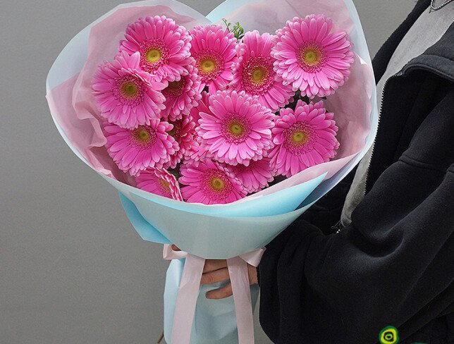 Bouquet of 15 pink gerberas photo
