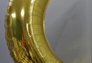 Шарик золотистый "Луна" фольгированный с гелием — фото 3