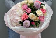 Buchet cu hortensie roz si trandafiri de tufa „Marturisire delicata” — foto 1