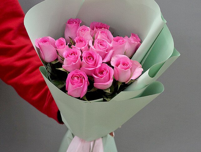 Bouquet of 15 pink roses, 50 cm photo