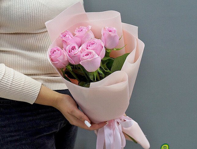 Bouquet of 7 pink Dutch roses 50 cm photo
