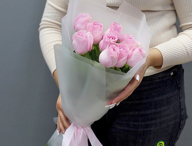 Bouquet of 9 pink Dutch roses 50 cm photo