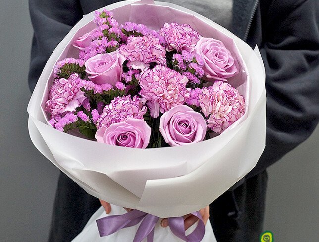 Buchet „Gratie mov” foto
