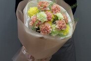 Букет из кремовых, зелёных и жёлтых диантусов — фото 1