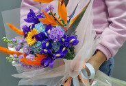 Buchet din strelitzia, hortensie si irisi „Accent exotic” — foto 5