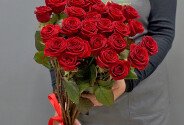 Trandafir rosu 70 cm — foto 3