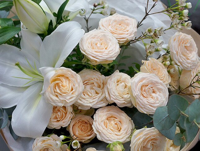 Bouquet of white lilies and spray roses “Sofia” photo