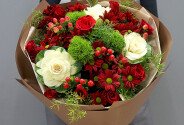 Bouquet with chrysanthemums, roses and brassica "Burgundy Symphony" — photo 3