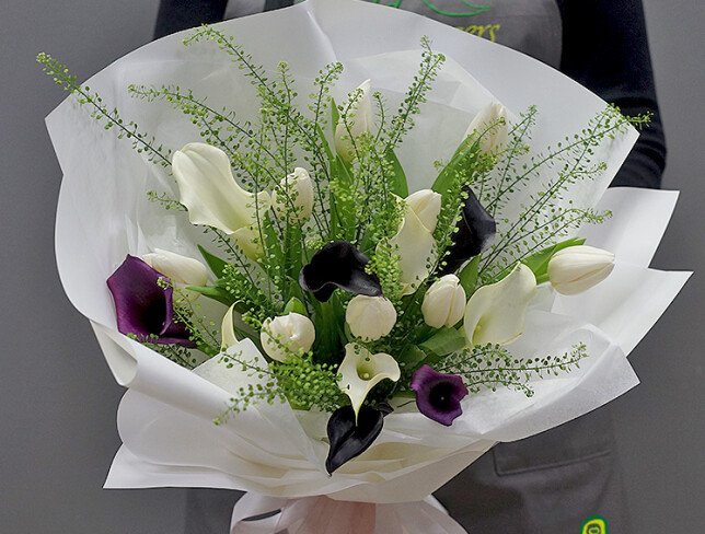 Buchet cu lalele albe si cale — foto 2