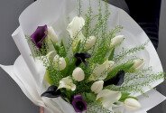 Buchet cu lalele albe si cale — foto 3