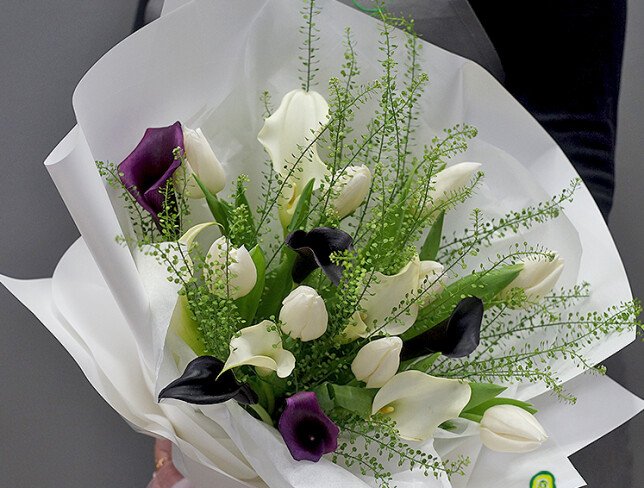 Buchet cu lalele albe si cale — foto 3