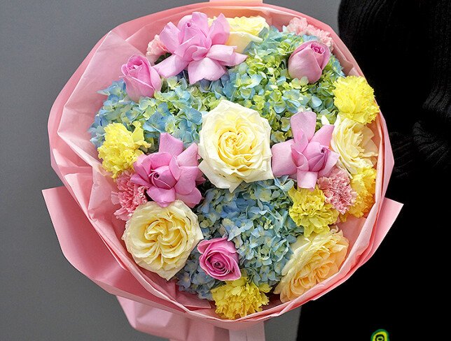 Hydrangea, Rose & Carnation Tenderness — photo 2