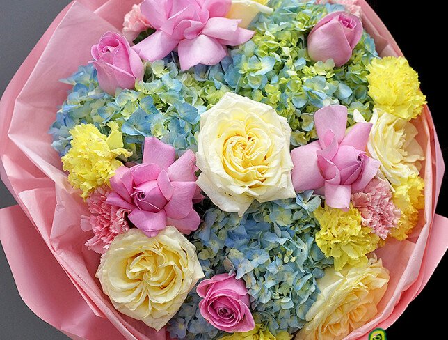 Hydrangea, Rose & Carnation Tenderness — photo 3