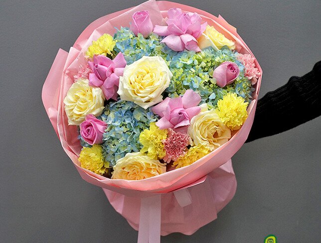 Hydrangea, Rose & Carnation Tenderness — photo 4