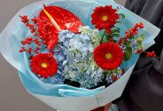 Bouquet of blue hydrangea, anthurium and gerberas “Emotions of Love” — photo 3