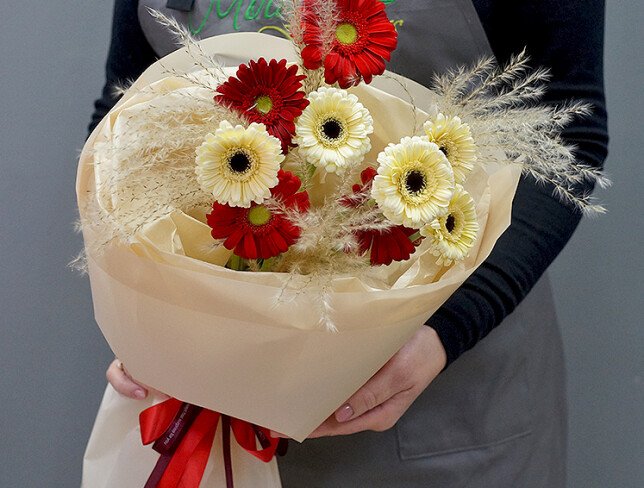 Bouquet with gerberas “Magic of Feelings” photo