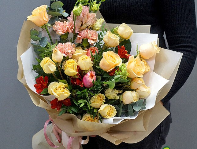 Buchet „Farmec delicat” foto