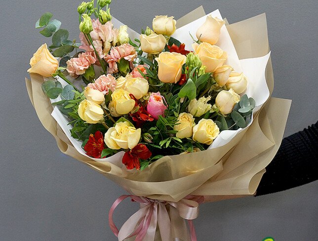 Buchet „Farmec delicat” foto