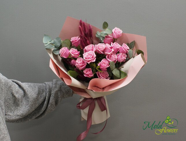 Standard Flower Subscription 6 months in Chisinau — 24 weekly deliveries, free vase and shears