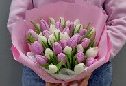 Bouquet of lavender and white tulips — photo 3