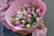 Bouquet of lavender and white tulips — photo 4